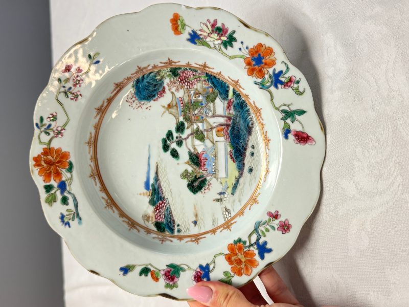 Four Chinese famille rose 'Riverscape' plates - 图11