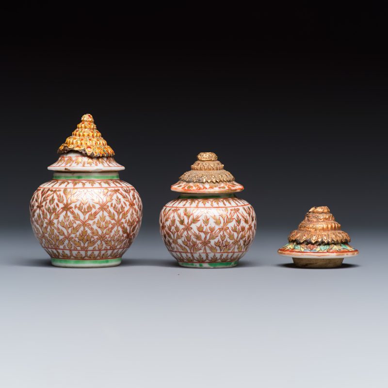A group of nine Chinese Bencharong wares for the Thai market - 图22
