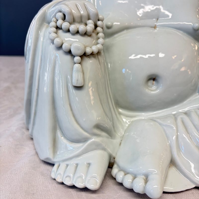 A Chinese white-glazed Milefo Buddha on a gilt-lacquered wooden lotus throne - 图21