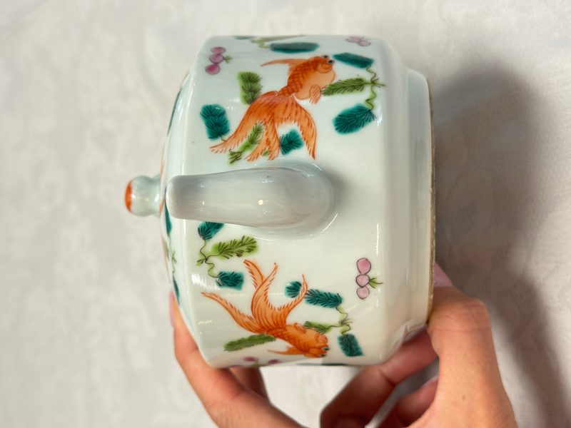 Four Chinese famille rose wares - 图25