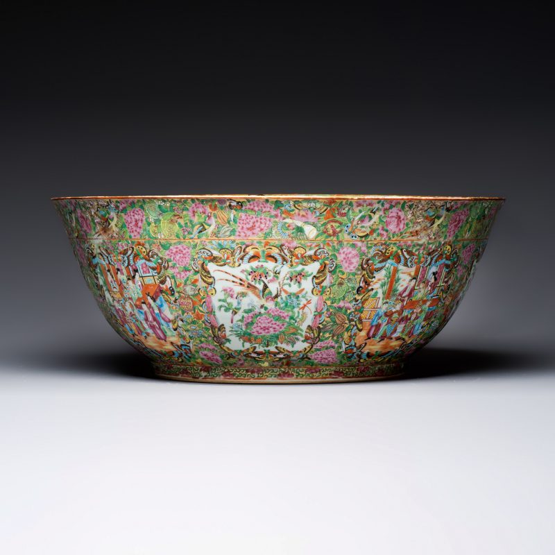 A massive Chinese Canton export famille rose punch bowl with narrative design - 图7