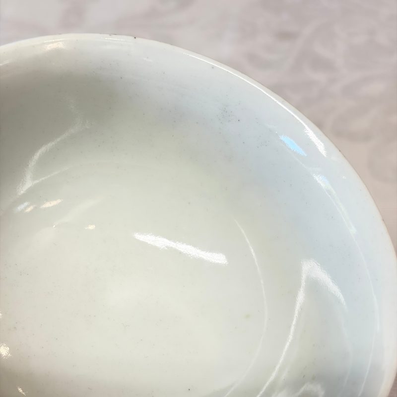 A pair of Chinese doucai bowls with floral design - 图27