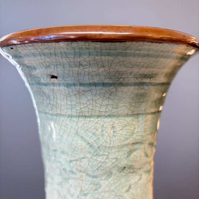 A Chinese Longquan celadon-glazed incised 'Peony' yenyen vase - 图19