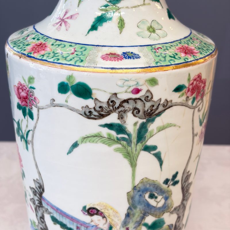 A pair of Chinese famille rose 'Court Lady in a Garden Setting' vases - 图37