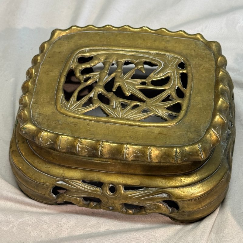 A Vietnamese bronze covered censer and stand - 图43