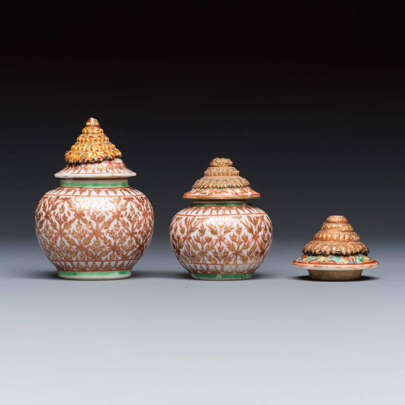 A group of nine Chinese Bencharong wares for the Thai market - 图23
