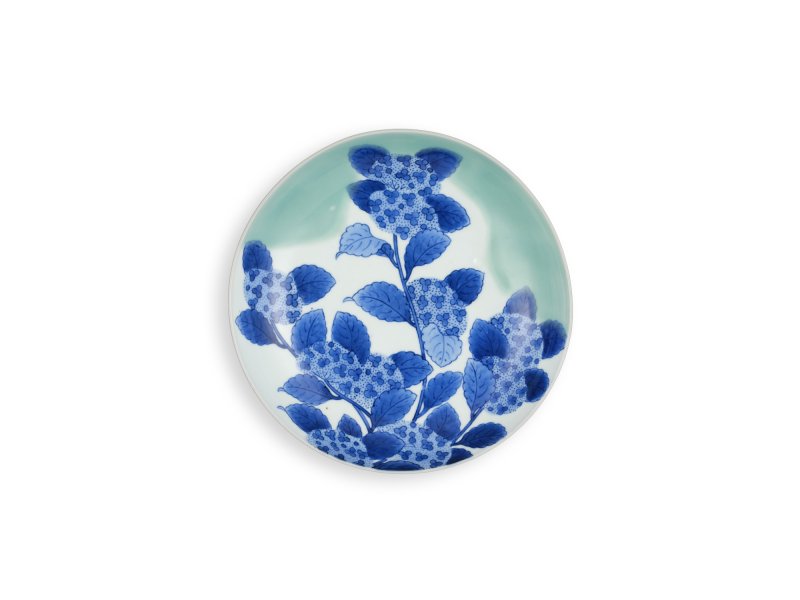 A porcelain dish, Nabeshima ware, Hizen, Edo period, late 17th – early 18th century | 青磁染付紫陽花文皿　肥前　鍋島藩窯　江戸時代中期　17世紀後半～18世紀前半