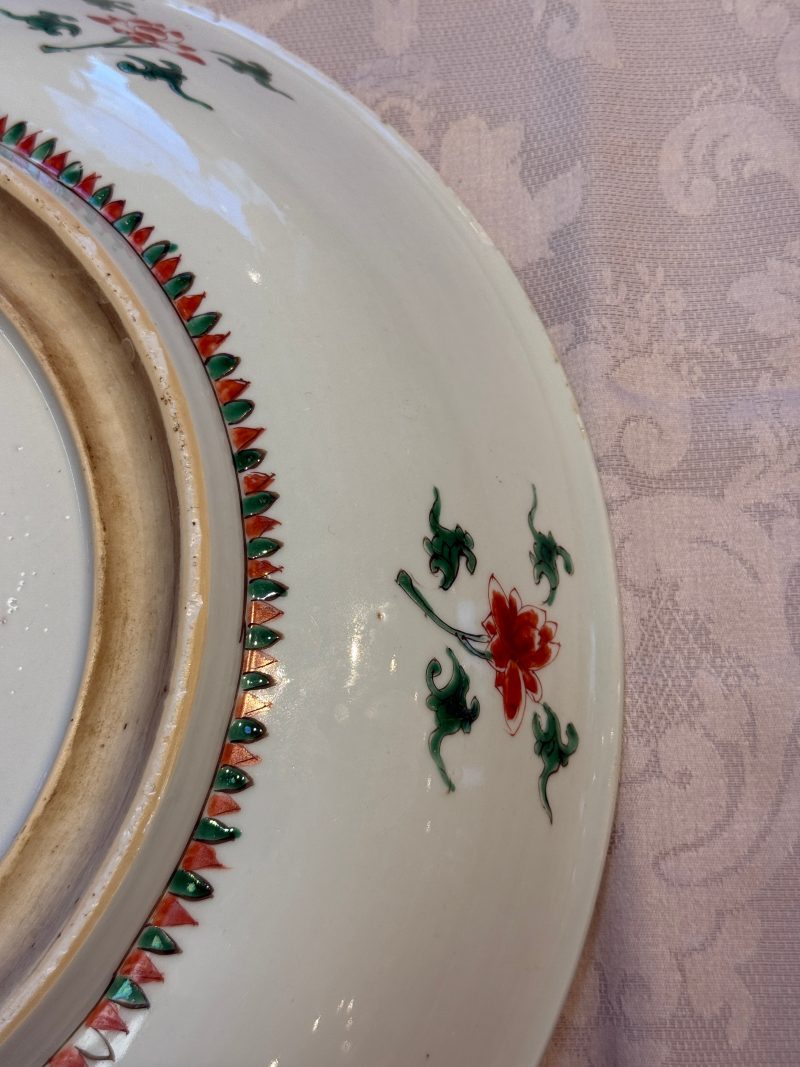 A Chinese famille verte 'Flower Basket' dish - 图18