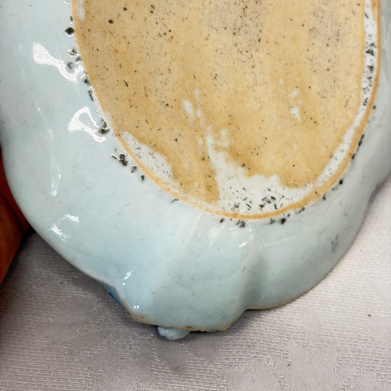 A pair of Chinese famille rose leaf-shaped saucers with figural design - 图25