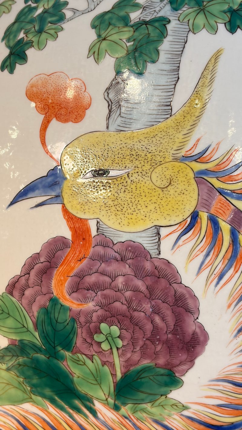A massive pair of Chinese famille verte 'Phoenixes and Birds' vases - 图11
