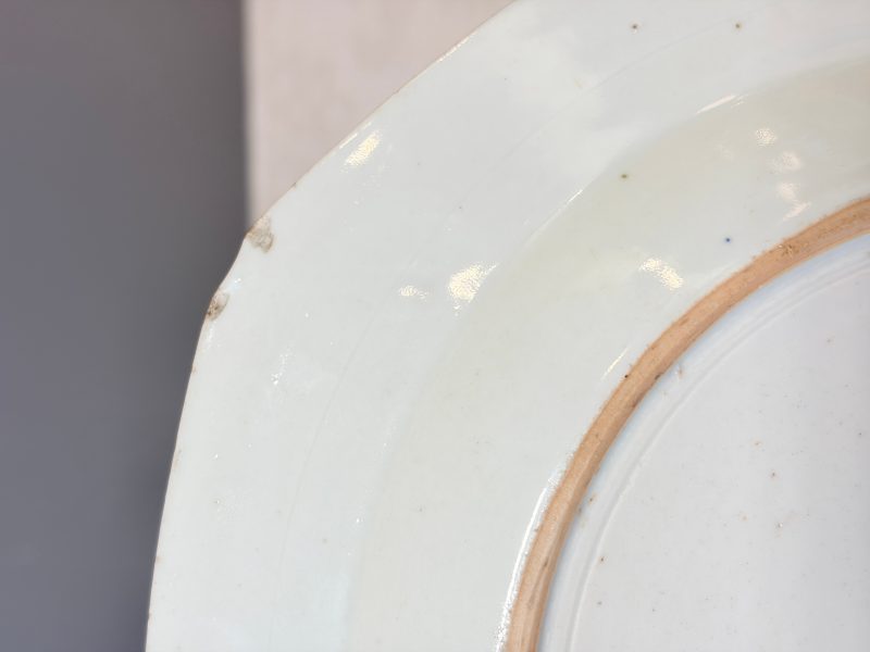 Two pairs of Chinese famille rose plates - 图26