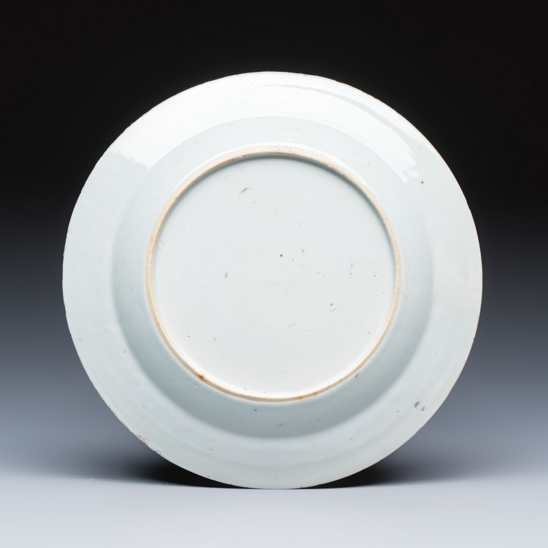 Two Chinese famille rose plates and a pair of Dutch-decorated plates - 图3