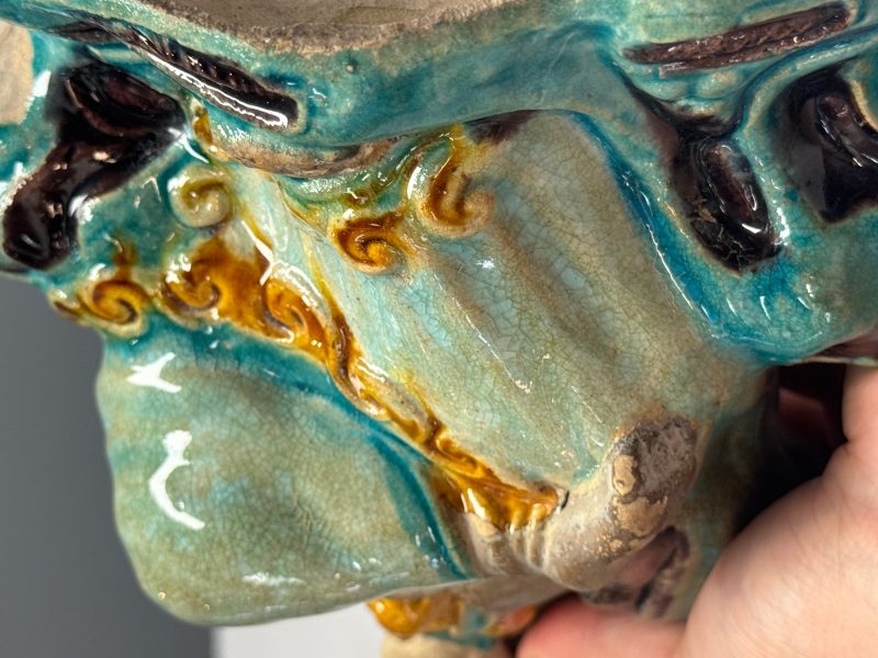A Chinese Fahua-glazed stoneware 'Guanyin and Child' group - 图18