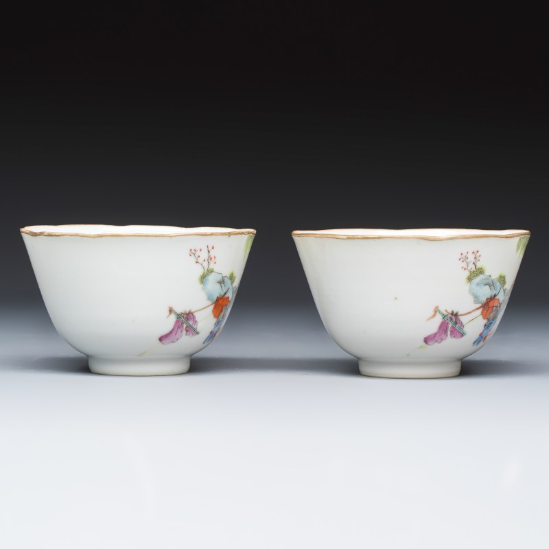 A pair of Chinese famille rose 'Xi Xiang Ji' tea bowls - 图4