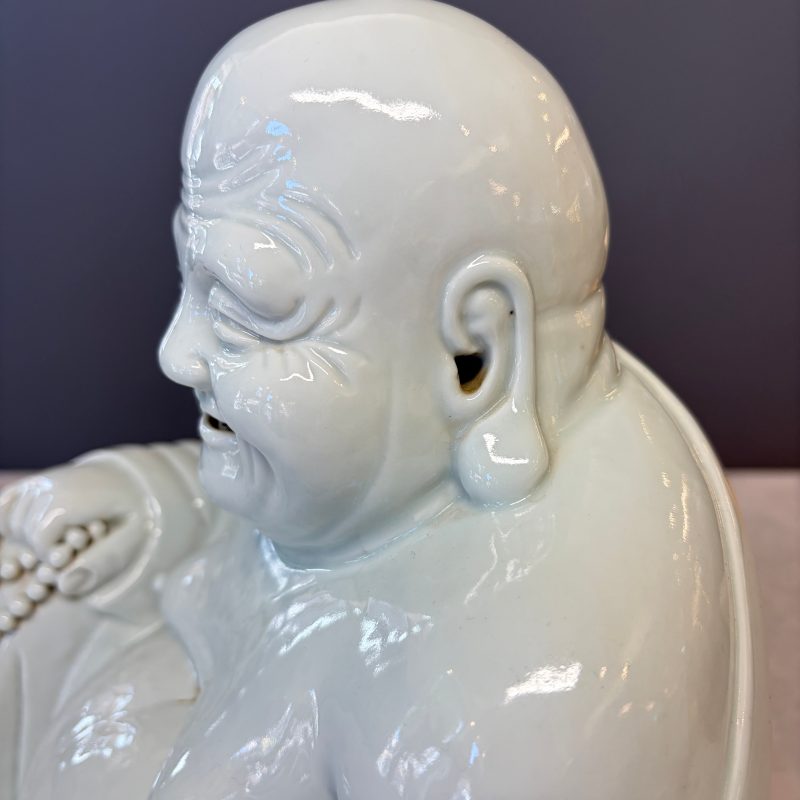 A Chinese white-glazed Milefo Buddha on a gilt-lacquered wooden lotus throne - 图25