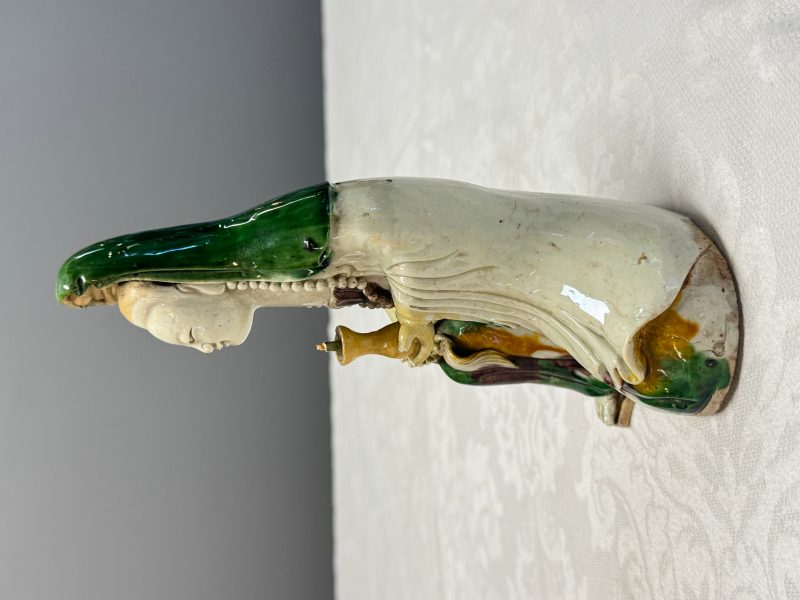 A Chinese famille verte sancai biscuit model of Guanyin - 图9