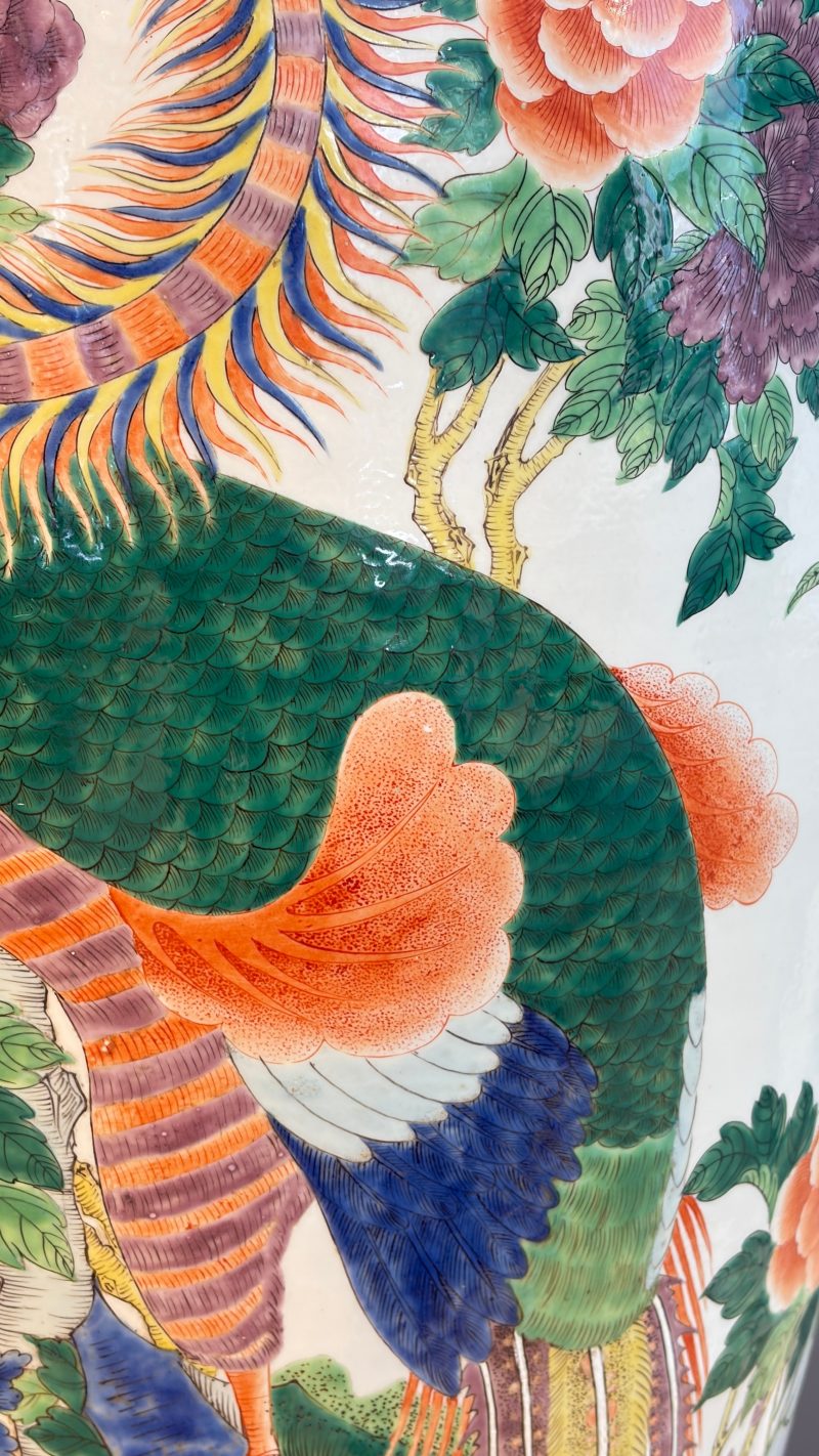 A massive pair of Chinese famille verte 'Phoenixes and Birds' vases - 图12