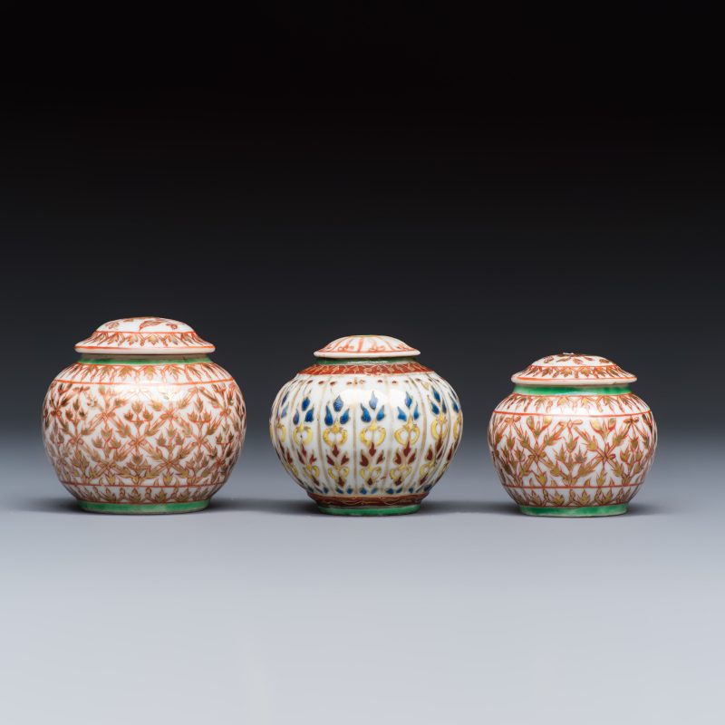 A group of nine Chinese Bencharong wares for the Thai market - 图27