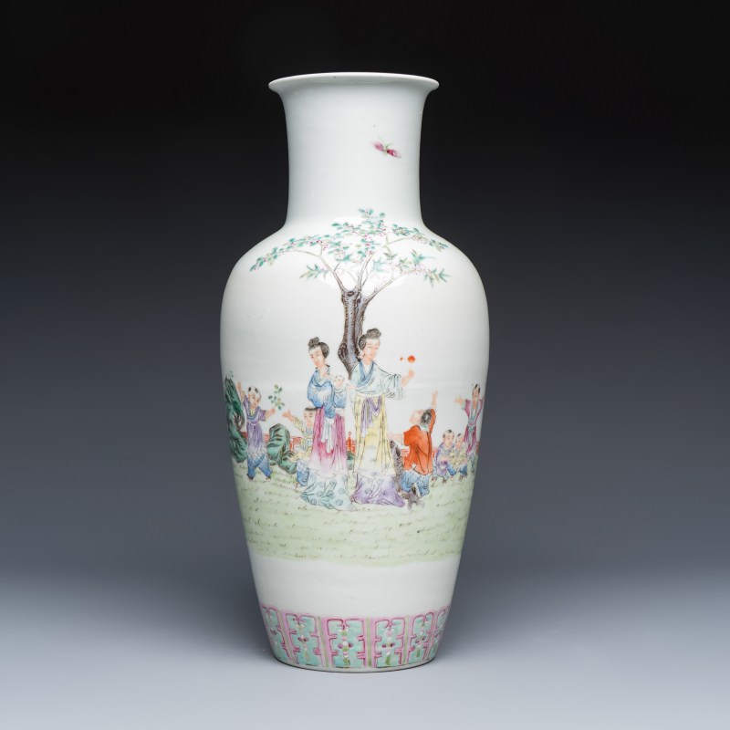 A Chinese famille rose 'Elegant ladies with playing boys' vase - 图1