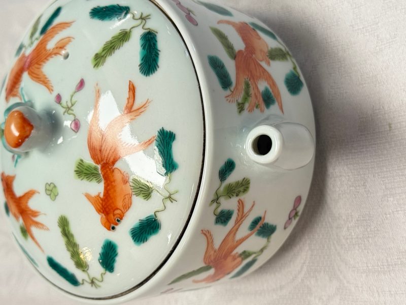 Four Chinese famille rose wares - 图31