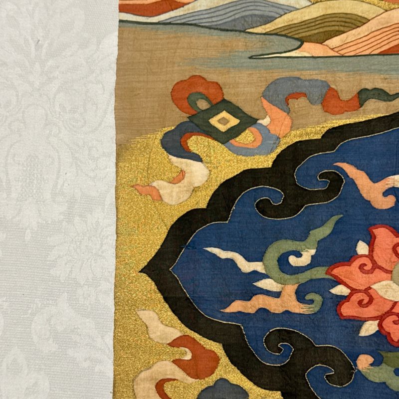 A Chinese kesi 'Deer, Crane and Dragon' panel - 图27
