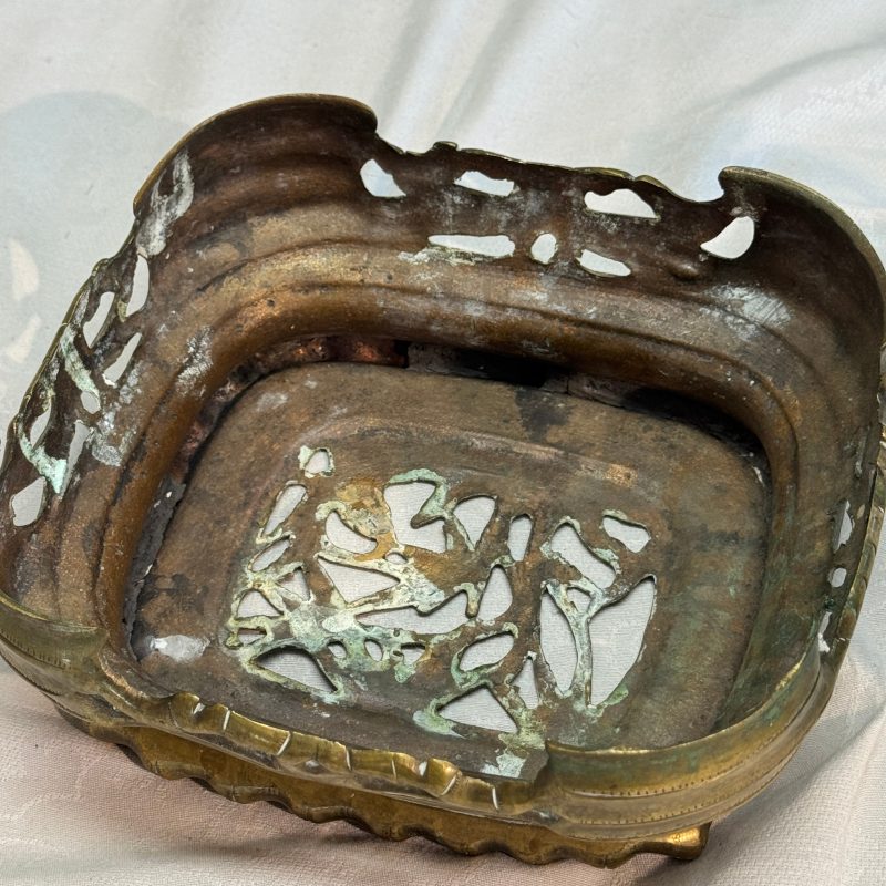 A Vietnamese bronze covered censer and stand - 图45