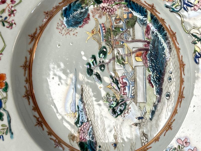 Four Chinese famille rose 'Riverscape' plates - 图17