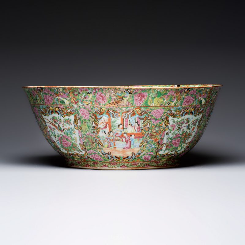 A massive Chinese Canton export famille rose punch bowl with narrative design - 图10
