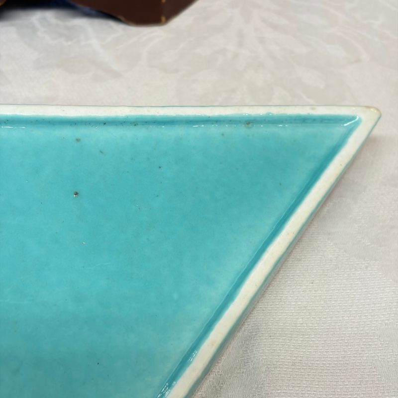 A Chinese famille rose 'Foreigners Hunting' six-piece sweetmeat set on a wooden tray - 图38