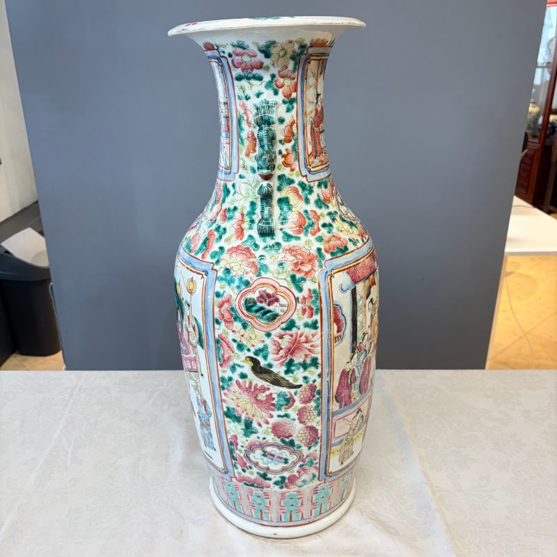 A Chinese famille rose vase with narrative design - 图24