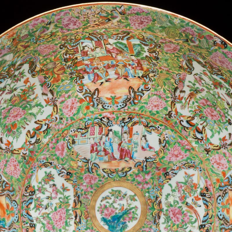 A massive Chinese Canton export famille rose punch bowl with narrative design - 图12