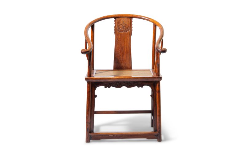 A pair of huanghuali horseshoe-back armchairs, Quanyi - 图15