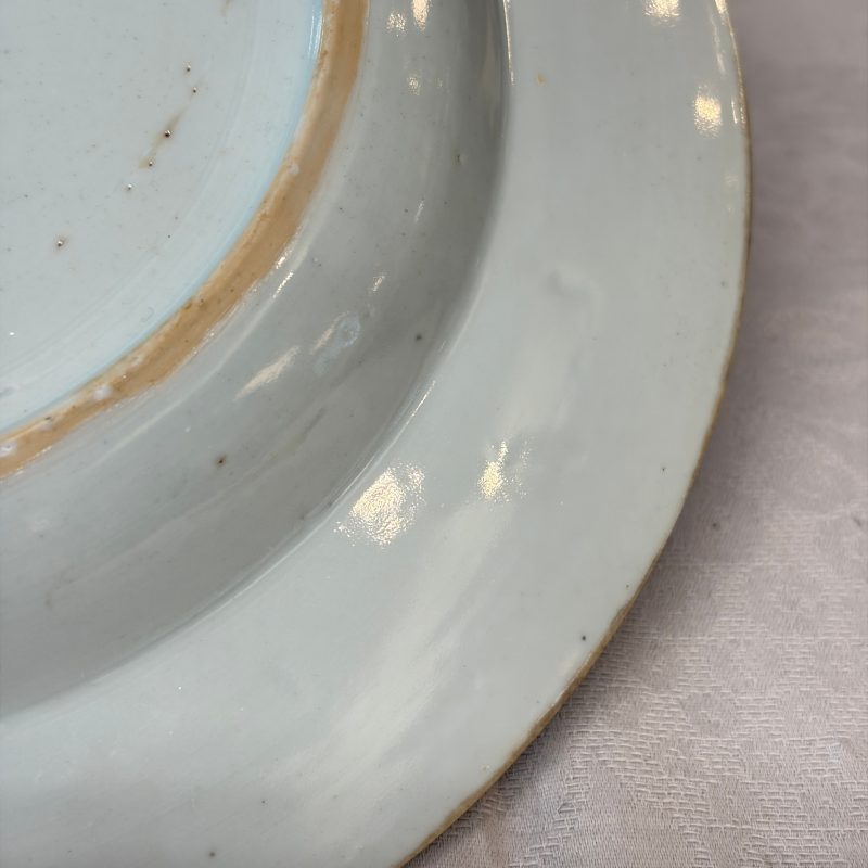 A Chinese famille rose 'Fisherman, Lady and Child' plate - 图12