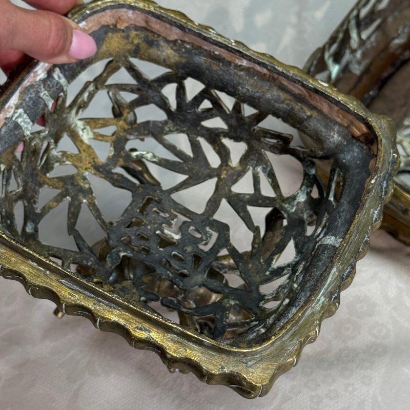 A Vietnamese bronze covered censer and stand - 图52