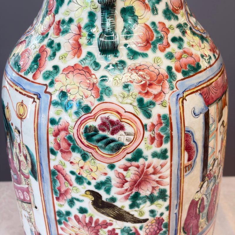 A Chinese famille rose vase with narrative design - 图26
