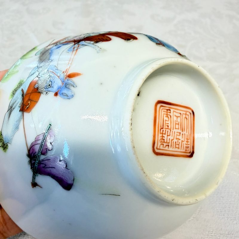 A pair of Chinese doucai bowls with floral design - 图40
