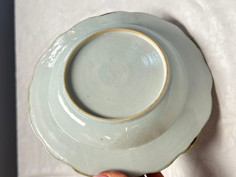 Four Chinese famille rose 'Riverscape' plates - 图19
