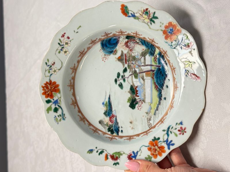 Four Chinese famille rose 'Riverscape' plates - 图21