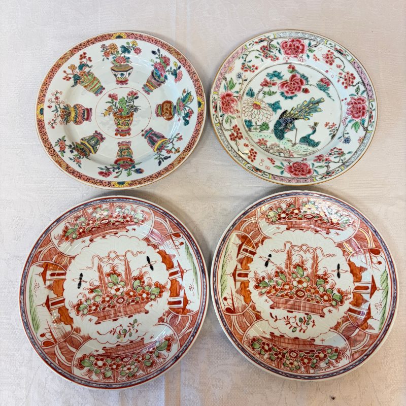 Two Chinese famille rose plates and a pair of Dutch-decorated plates - 图10