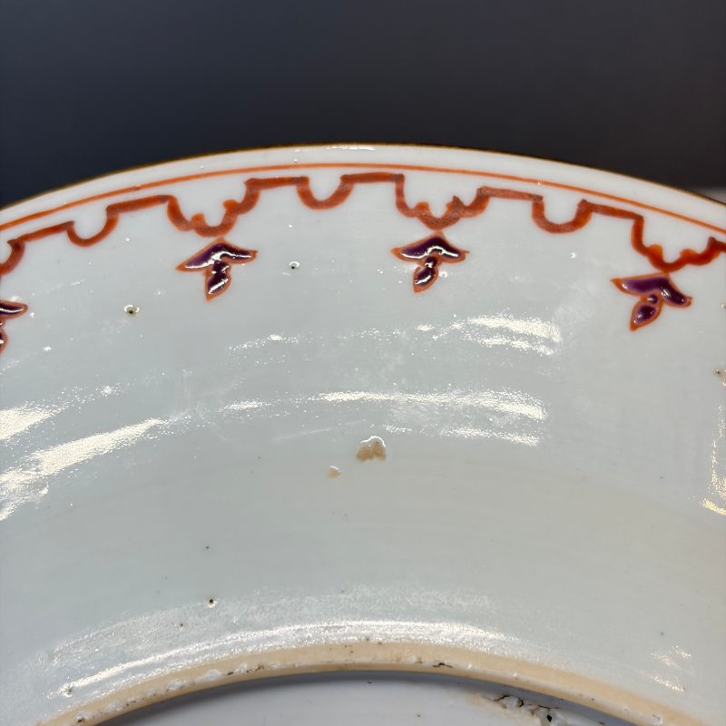 A Chinese famille rose 'arbour' plate after a design by Cornelis Pronk - 图14