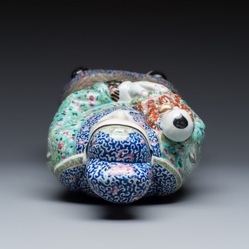 A large Chinese famille rose figure of Fu Xing - 图6