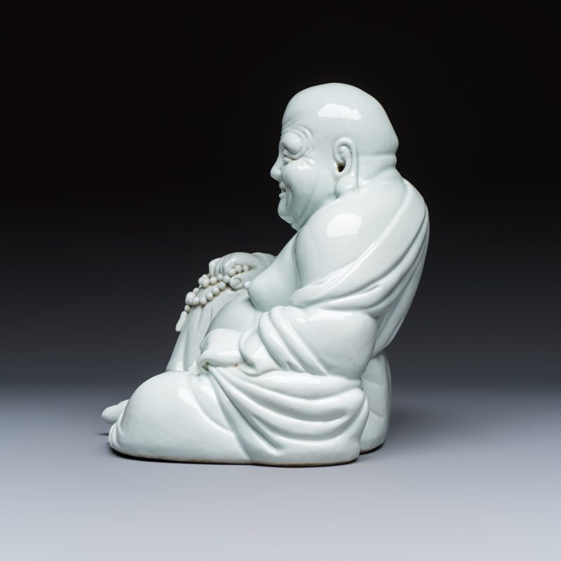 A Chinese white-glazed Milefo Buddha on a gilt-lacquered wooden lotus throne - 图4