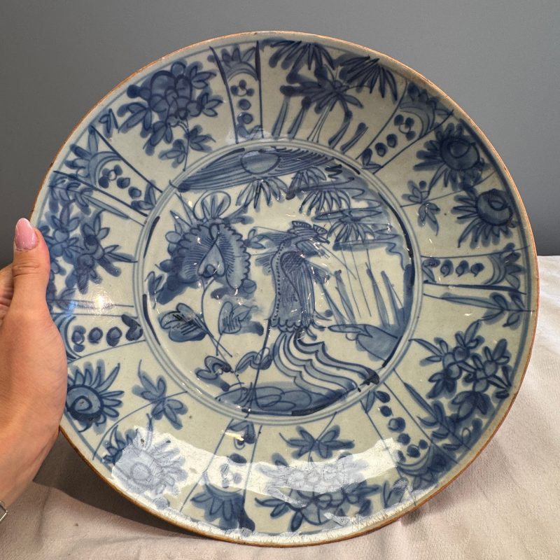 A Chinese Swatow blue and white 'Phoenix' dish - 图3