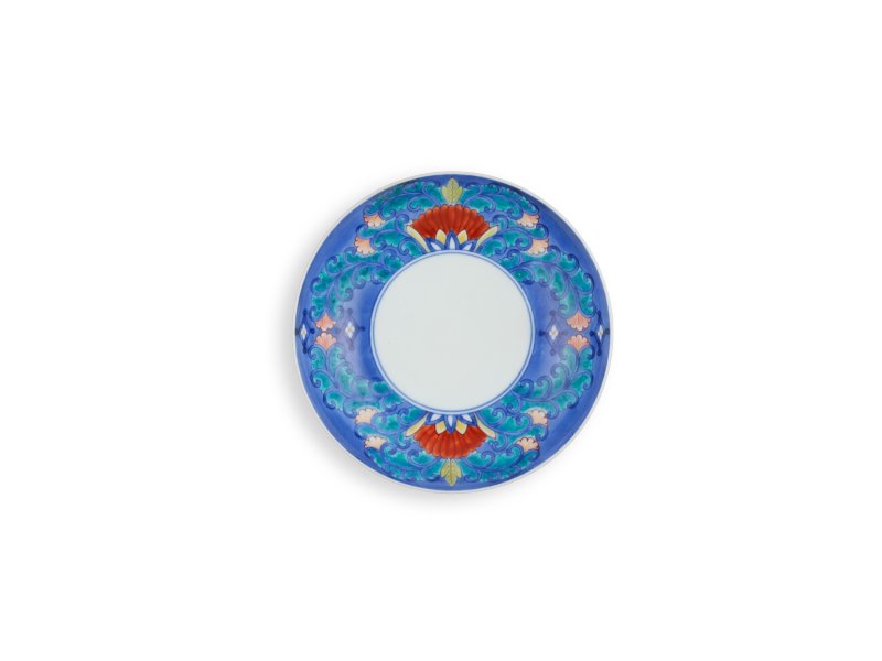 A porcelain dish, Nabeshima ware, Hizen, Edo period, late 17th – early 18th century | 色絵唐花文皿　肥前　鍋島藩窯　江戸時代中期　17世紀後半～18世紀前半