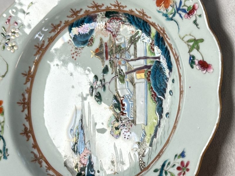 Four Chinese famille rose 'Riverscape' plates - 图26