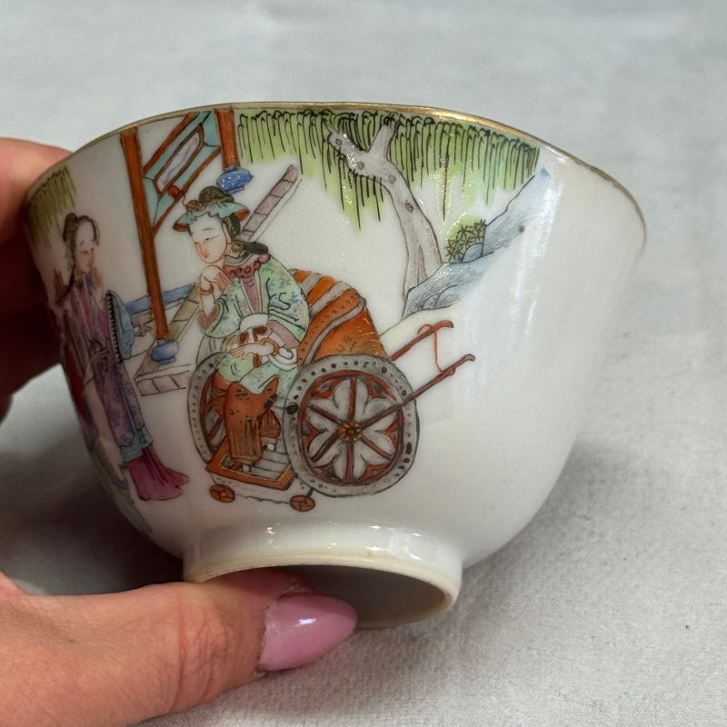 A pair of Chinese famille rose 'Xi Xiang Ji' tea bowls - 图13