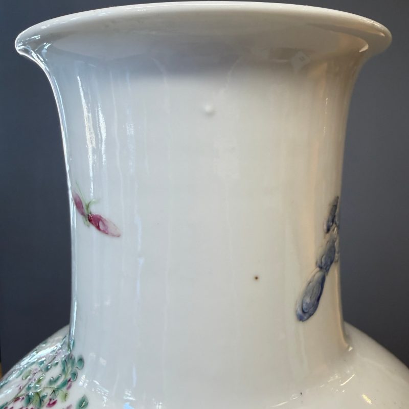 A Chinese famille rose 'Elegant ladies with playing boys' vase - 图14