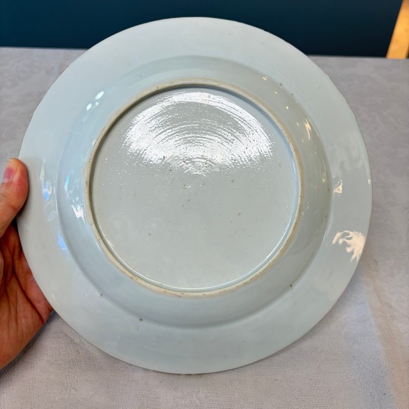 A collection of 13 Chinese famille rose 'Landscape' plates and dishes - 图75