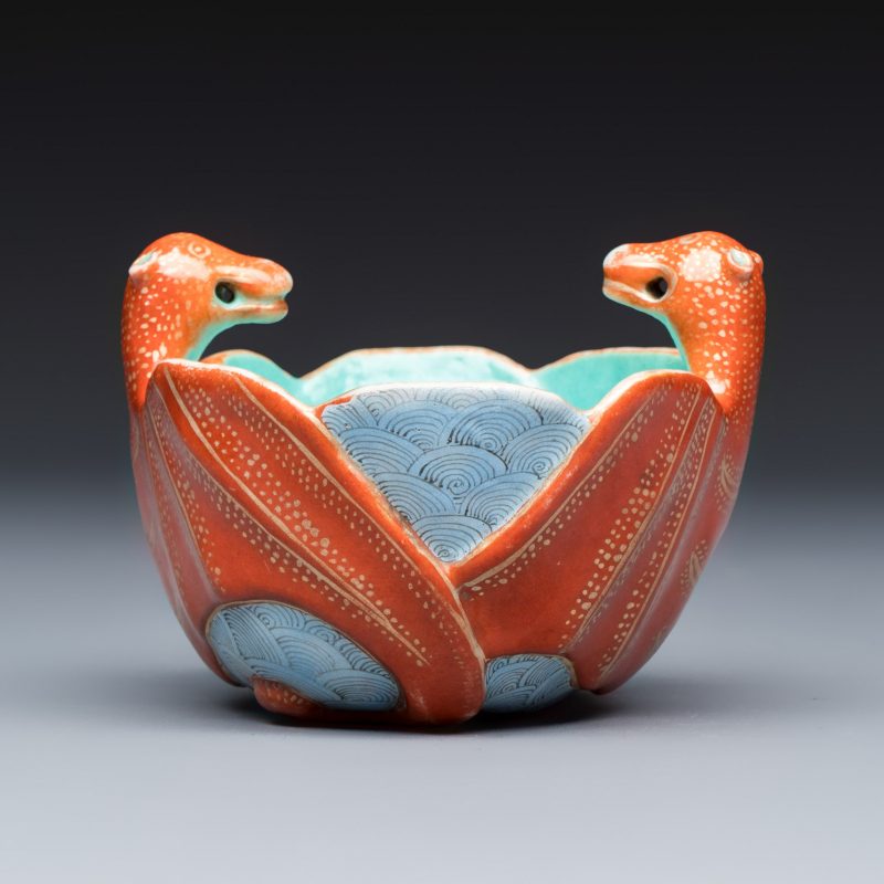 A Chinese famille rose 'Double Bats' cup - 图2