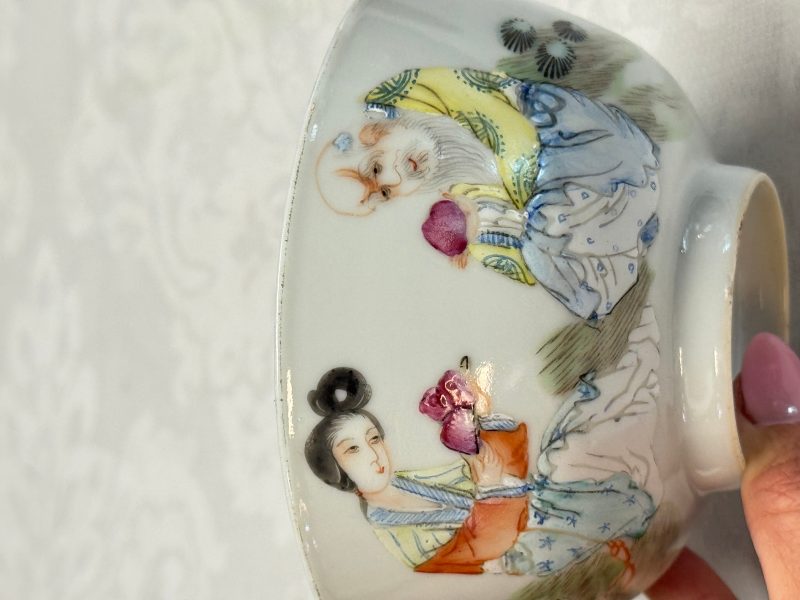 Four Chinese famille rose wares - 图48